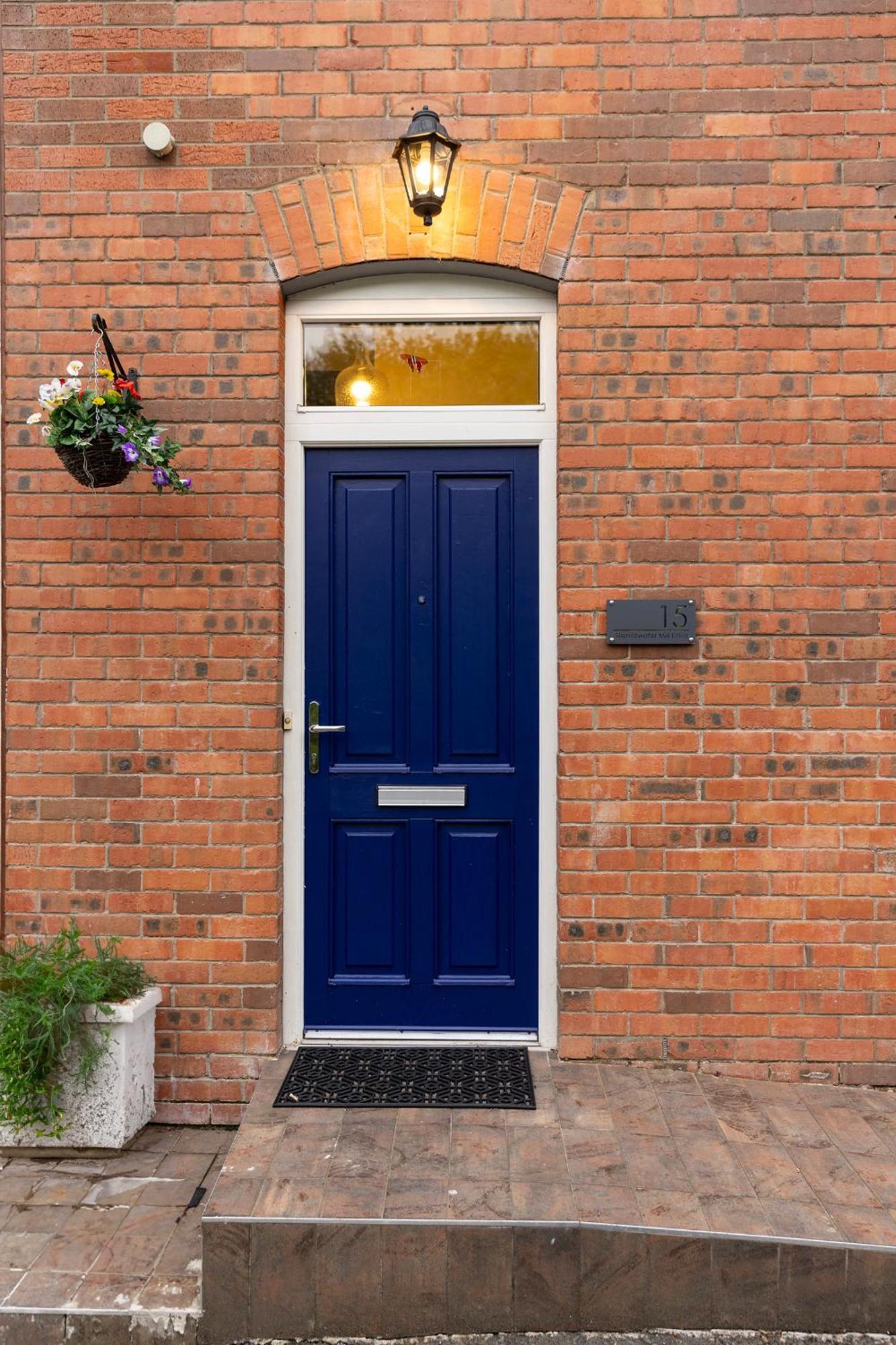 Riverside Townhouse Antrim Exterior photo